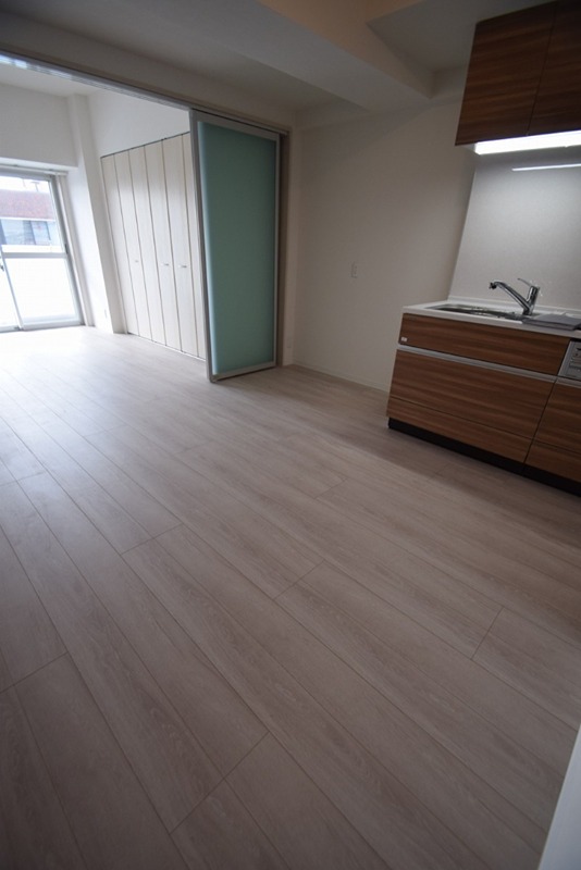 Ｅｐｉｃｈａｒｉｓ本厚木 リビング