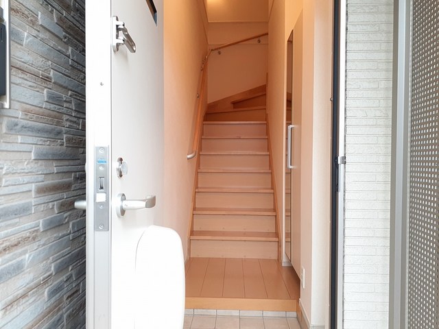 アルカディアＡ 玄関