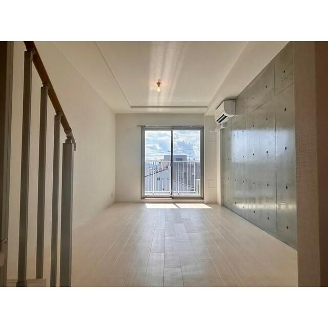 ＧＲＡＮＤＲＥＶＥ見附町 リビング