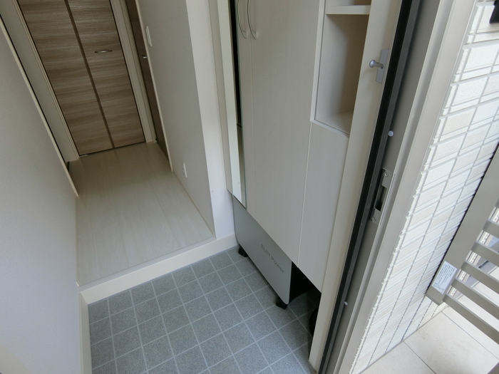 ウィル湘南台 玄関