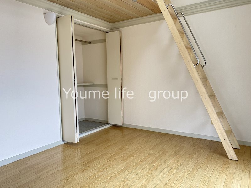 エクレールK ベッドルーム