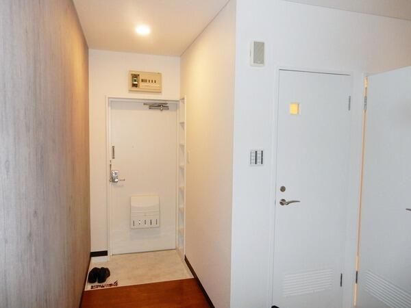 コーポダイカン 玄関