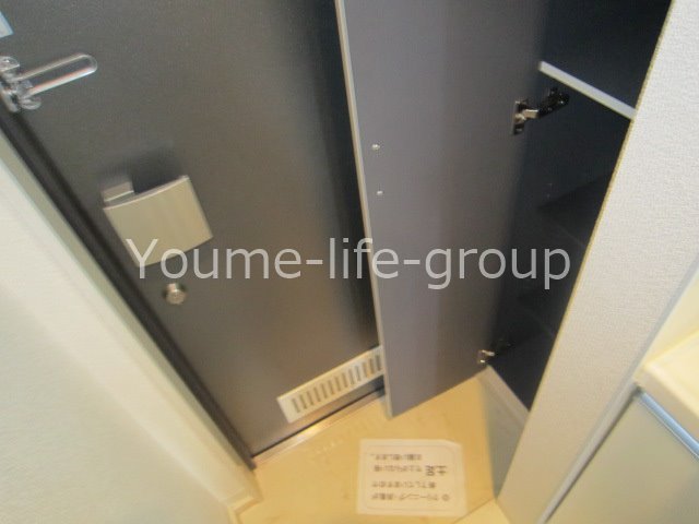 エクレールK花水台 玄関