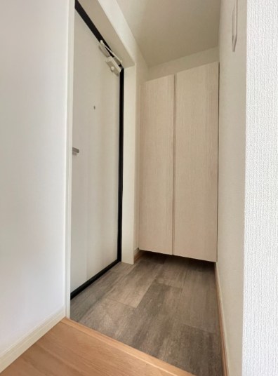 ウェルスフィールド湘南　Ｂ棟 玄関