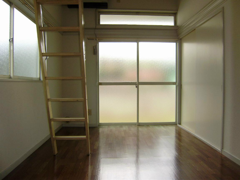 オートハイツ平塚 ベッドルーム