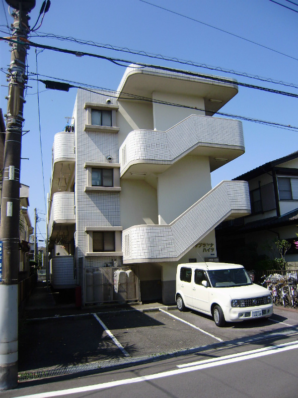 カサブランカハイツ 103号室 外観