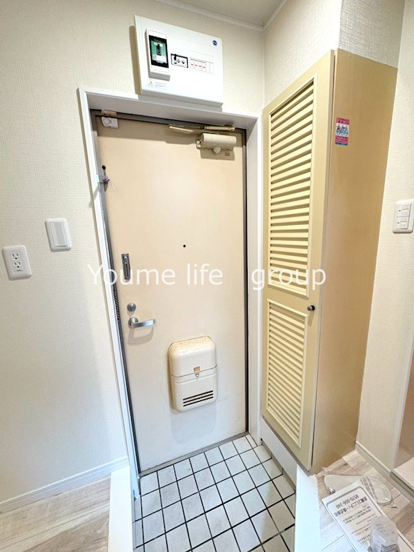 シャルマンフジ湘南壱番館 玄関