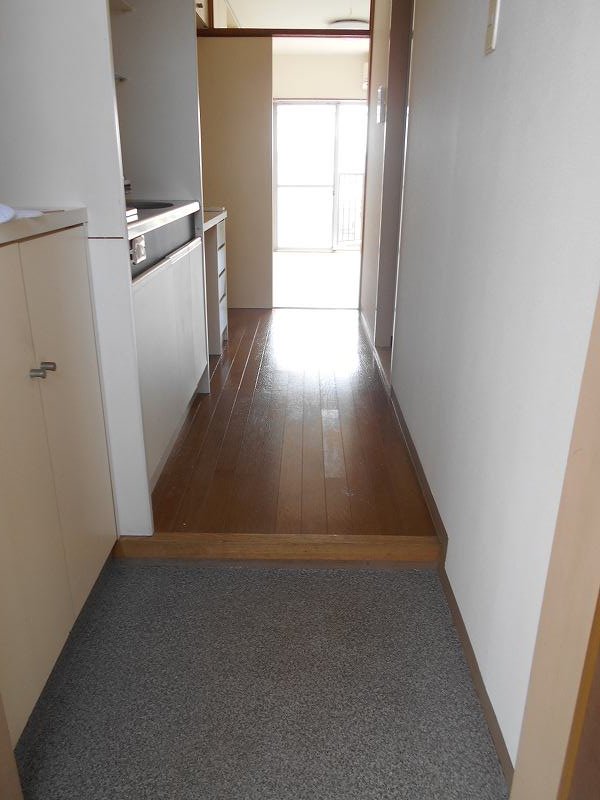 パールハイツ東八幡 玄関