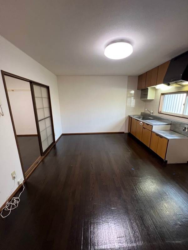 プレミール・オオスミ リビング