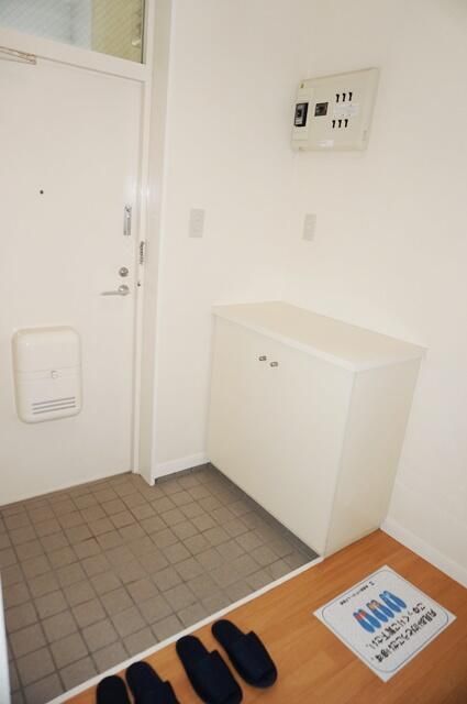 ポートテラス浦田 玄関