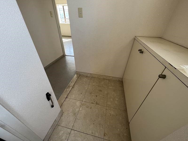 マインズビル 玄関