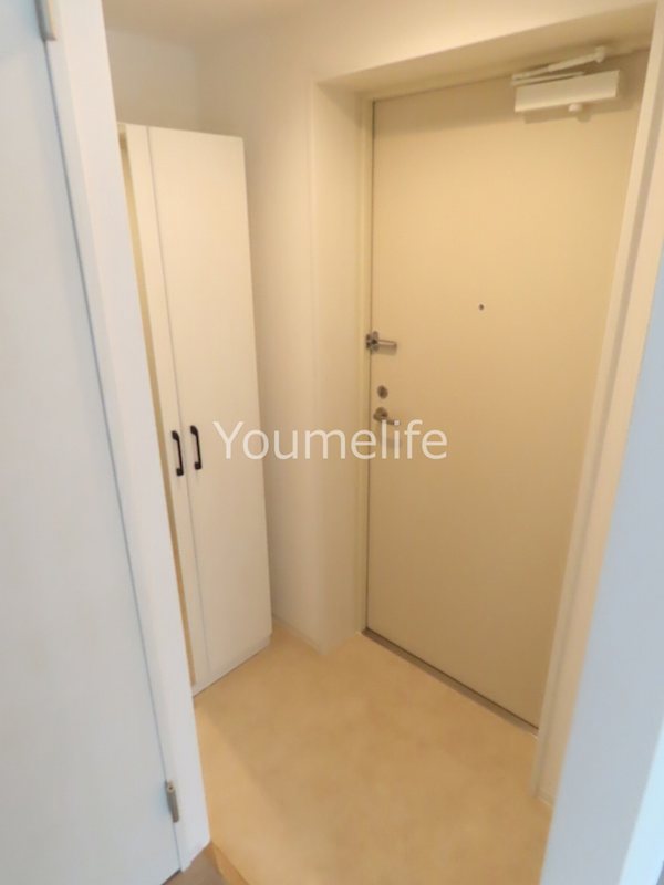 ル・マレデシーニュ 玄関