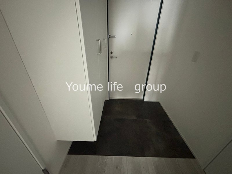 平塚スタービル 玄関