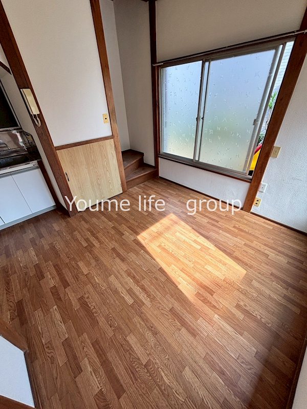 溝呂木貸家 リビング