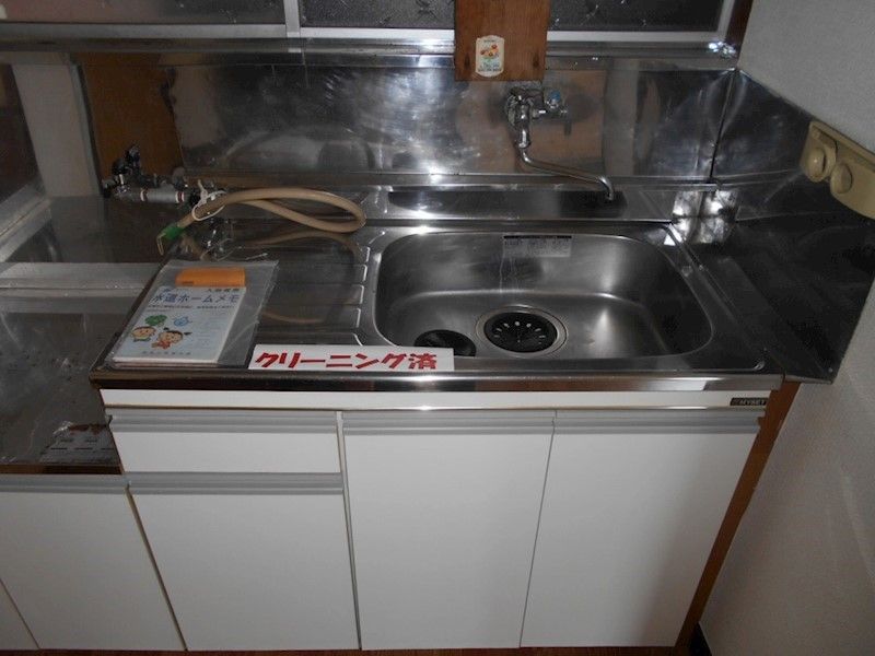 溝呂木貸家 キッチン