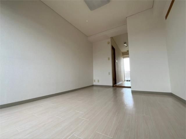 第三伸和コーポ リビング