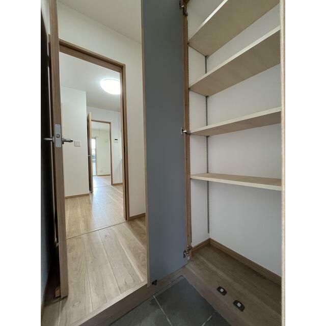 グランフォレスト産興 玄関