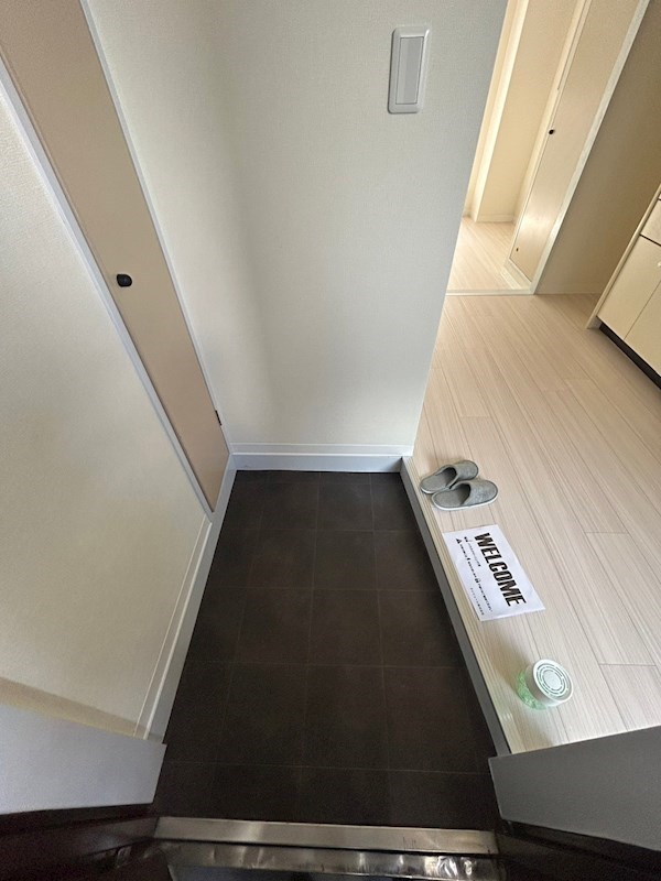 ウィンベルソロ平塚Ｎｏ．９ 玄関