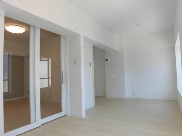 平塚紅谷座ビル  リビング