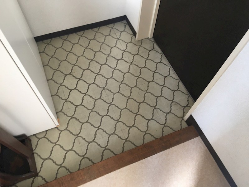 雅マンション龍城ヶ丘 玄関