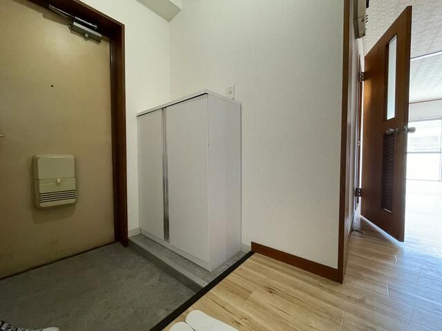 ハイツ崇善 玄関