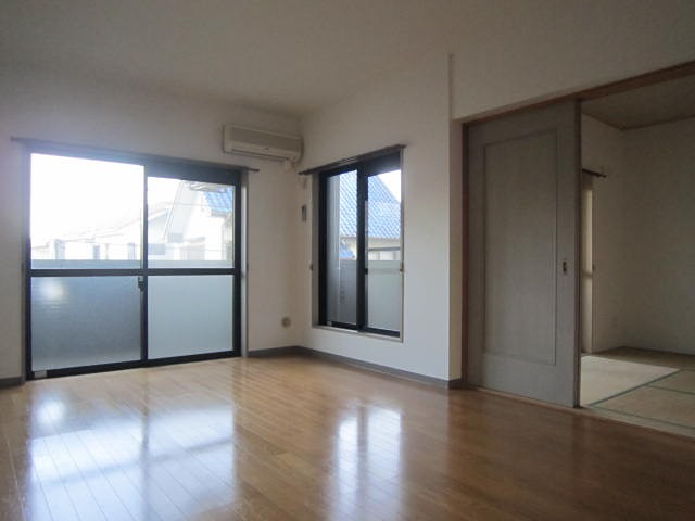 フィールド・サン リビング