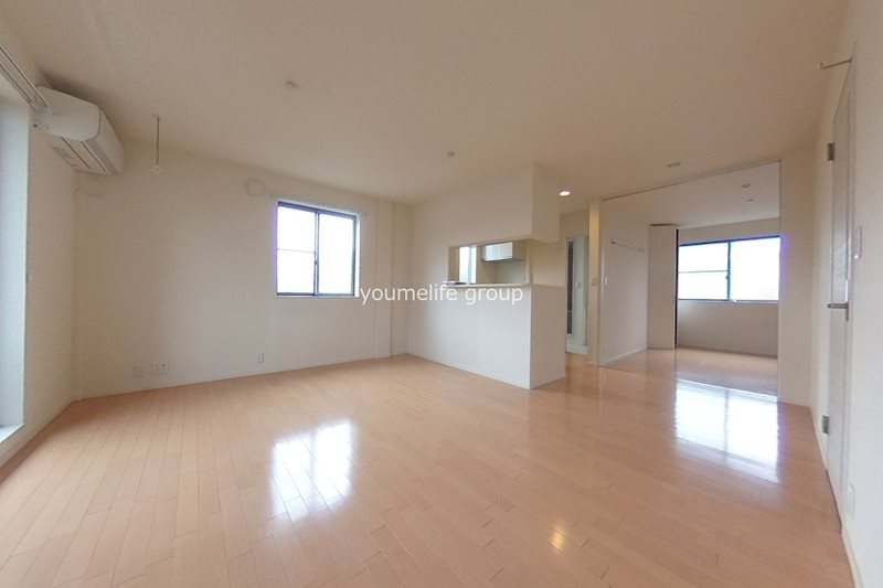 フローラ紀秀 リビング