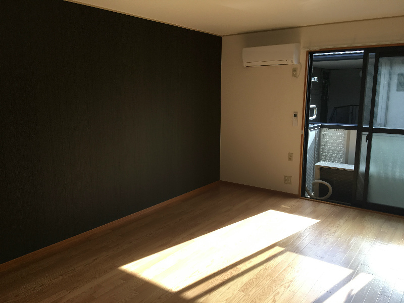 ダイモングリーンガーデンB リビング