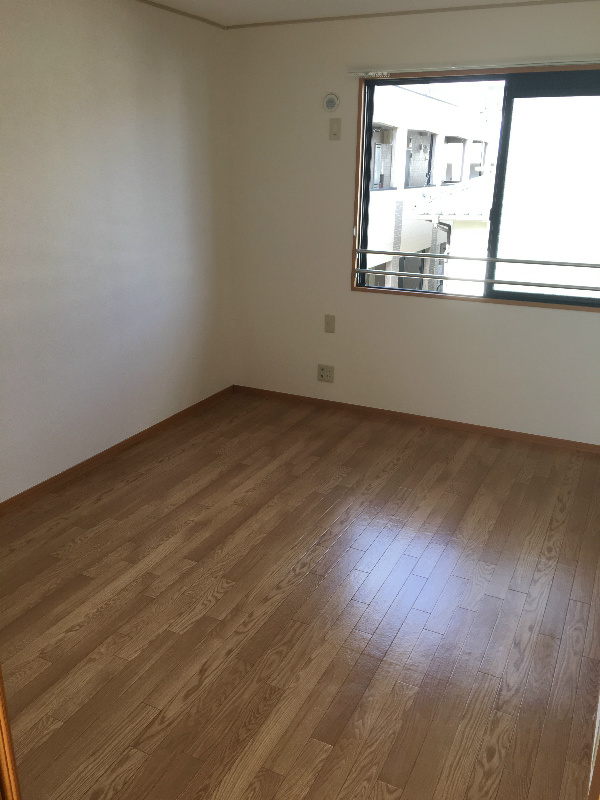 ダイモングリーンガーデンB ベッドルーム