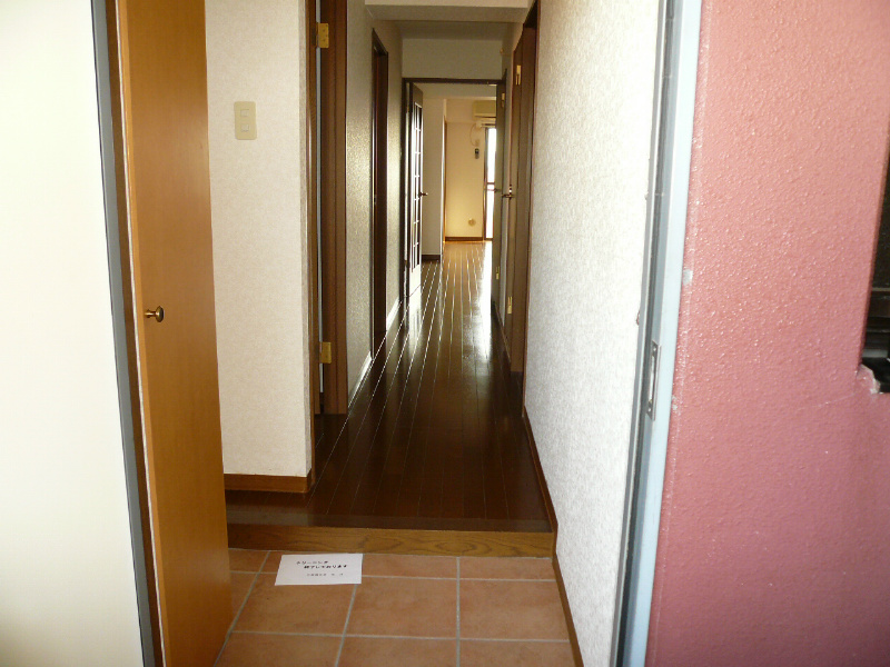 ツインベル・ローズ館 玄関