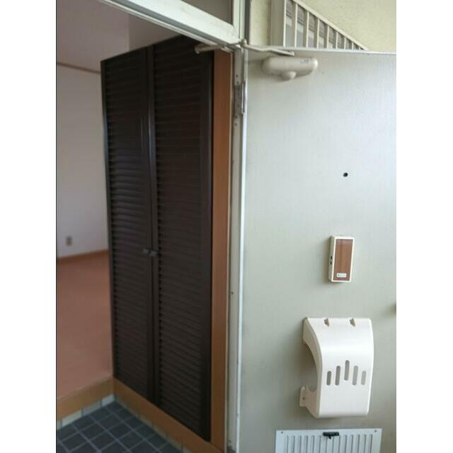 第二髙橋ハイツ 玄関