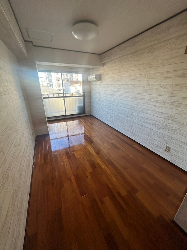 顕名ビル リビング