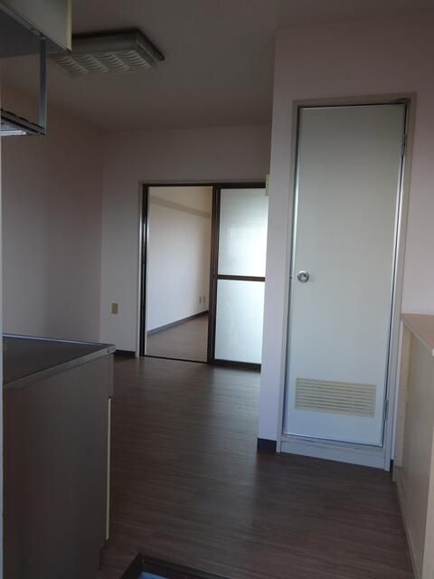 メゾン足立 リビング