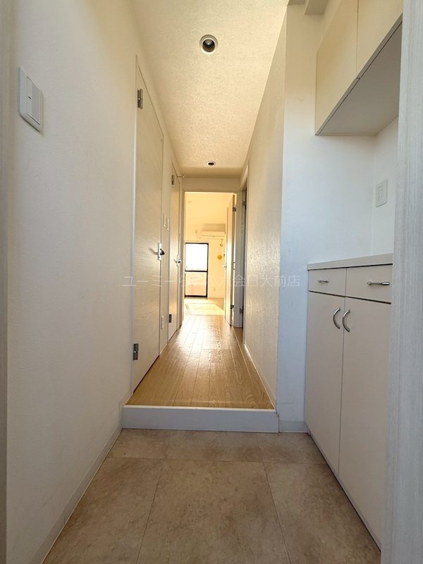 ヒルサイド湘南 玄関