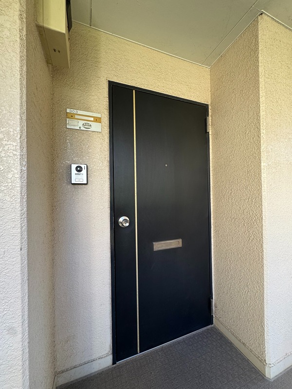 フロイデ湘南 玄関