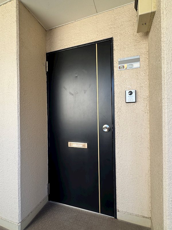 フロイデ湘南 玄関