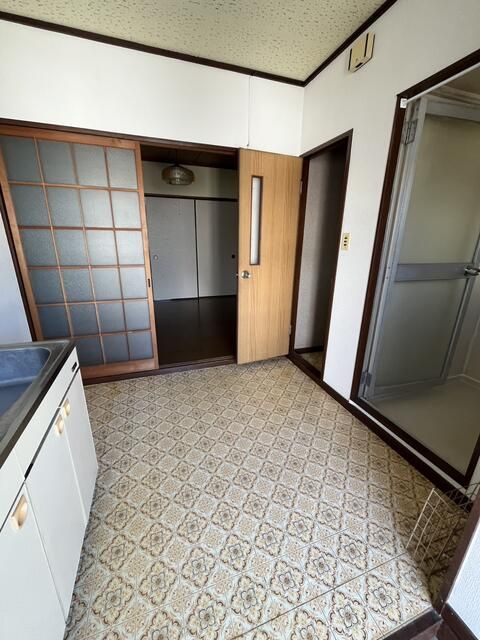 メゾン弥生 玄関