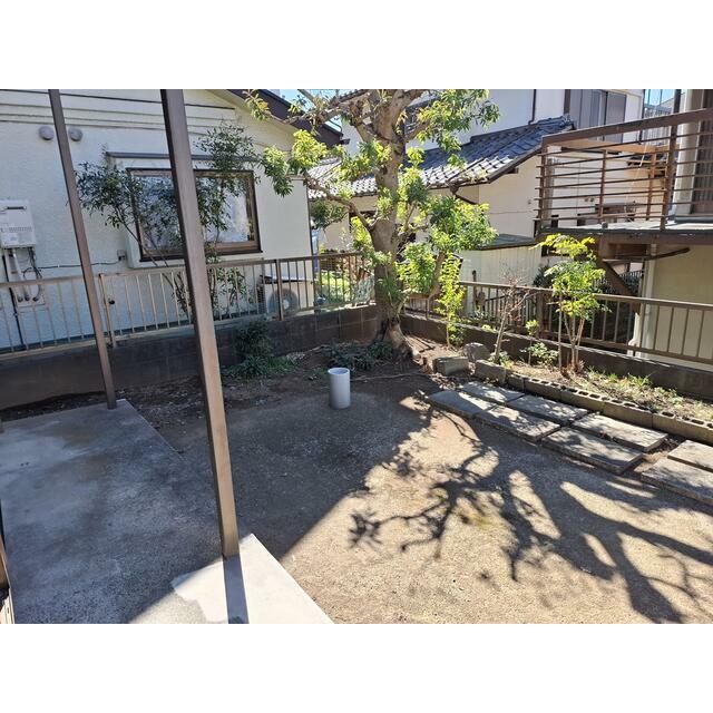 神奈川県海老名市上今泉５丁目 庭