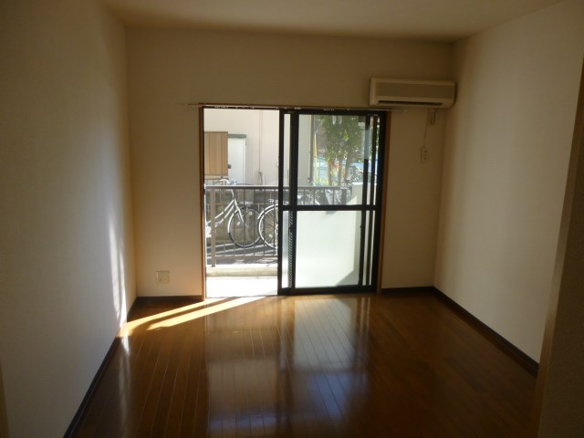 岩本ビル リビング