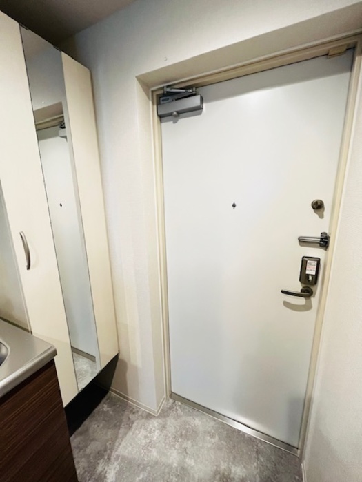 ファンディ平塚 玄関