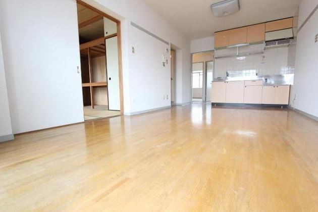 サンライズ湘南 リビング