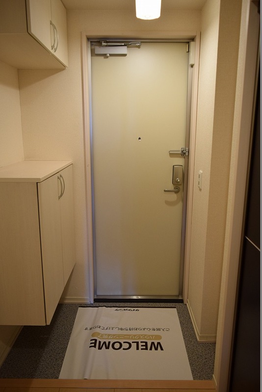 トネリコテラス　1 玄関