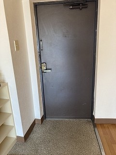 スペースポエム 玄関