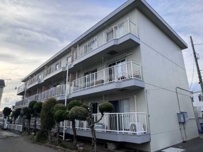 鷹落ハイツ 301号室 外観