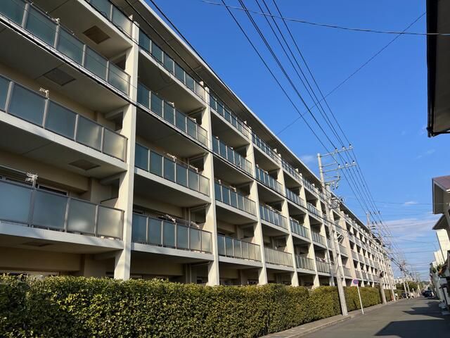 オーシャンステイツ湘南平塚グランフィールド 5F号室 外観