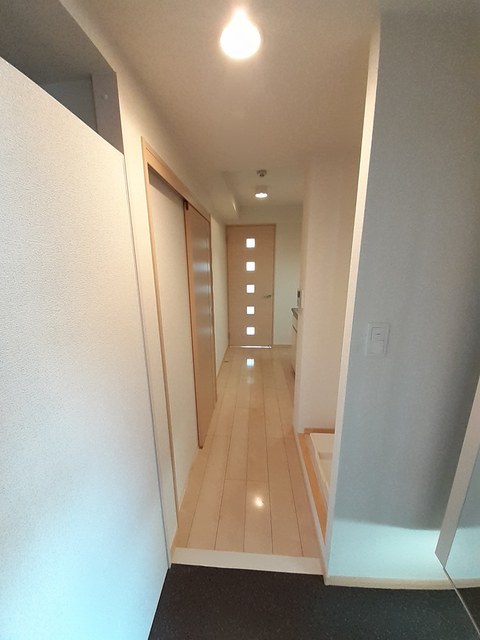 ポンドサイドＫ 玄関