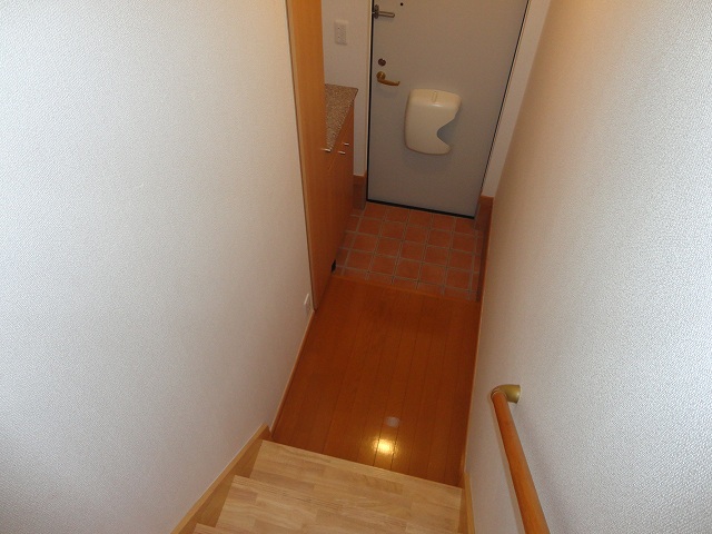 アメージングエステート 玄関