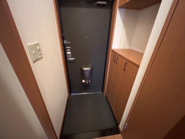 フローラーリア湘南 玄関