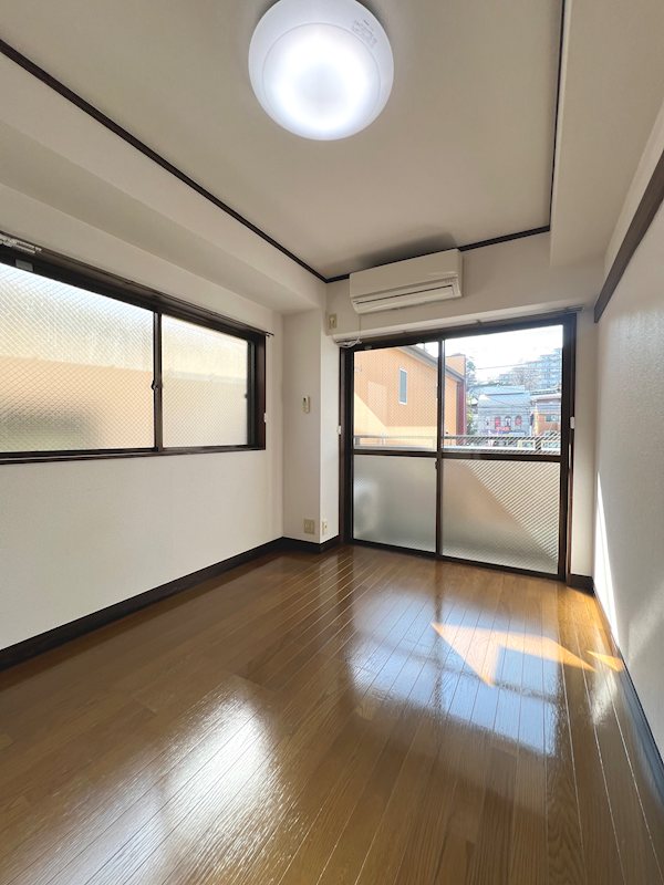 金子（明）ビル ベッドルーム