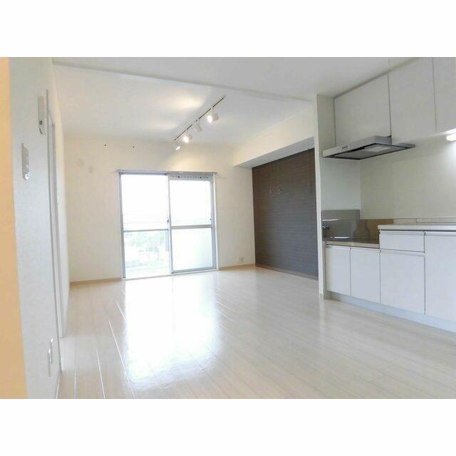 メゾン太陽 リビング